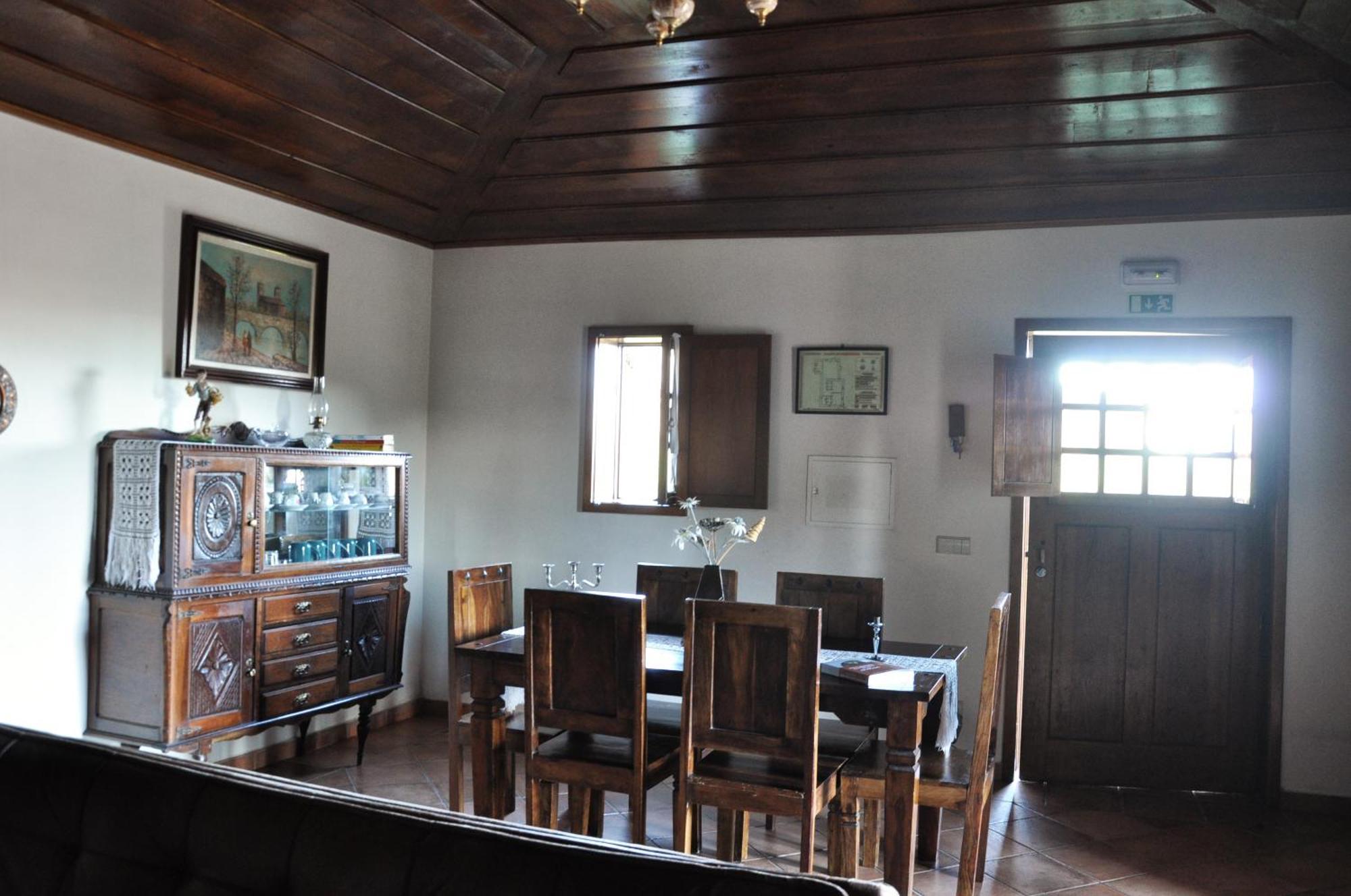 Casa De Fora Holiday home